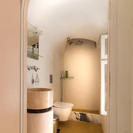 Tritiani Traditional