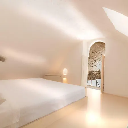 Tritiani Traditional