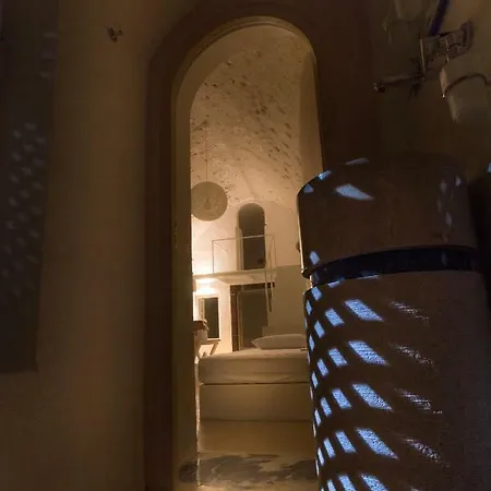 Tritiani Traditional *