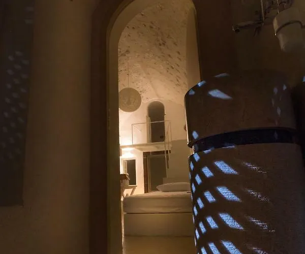 Tritiani Traditional *